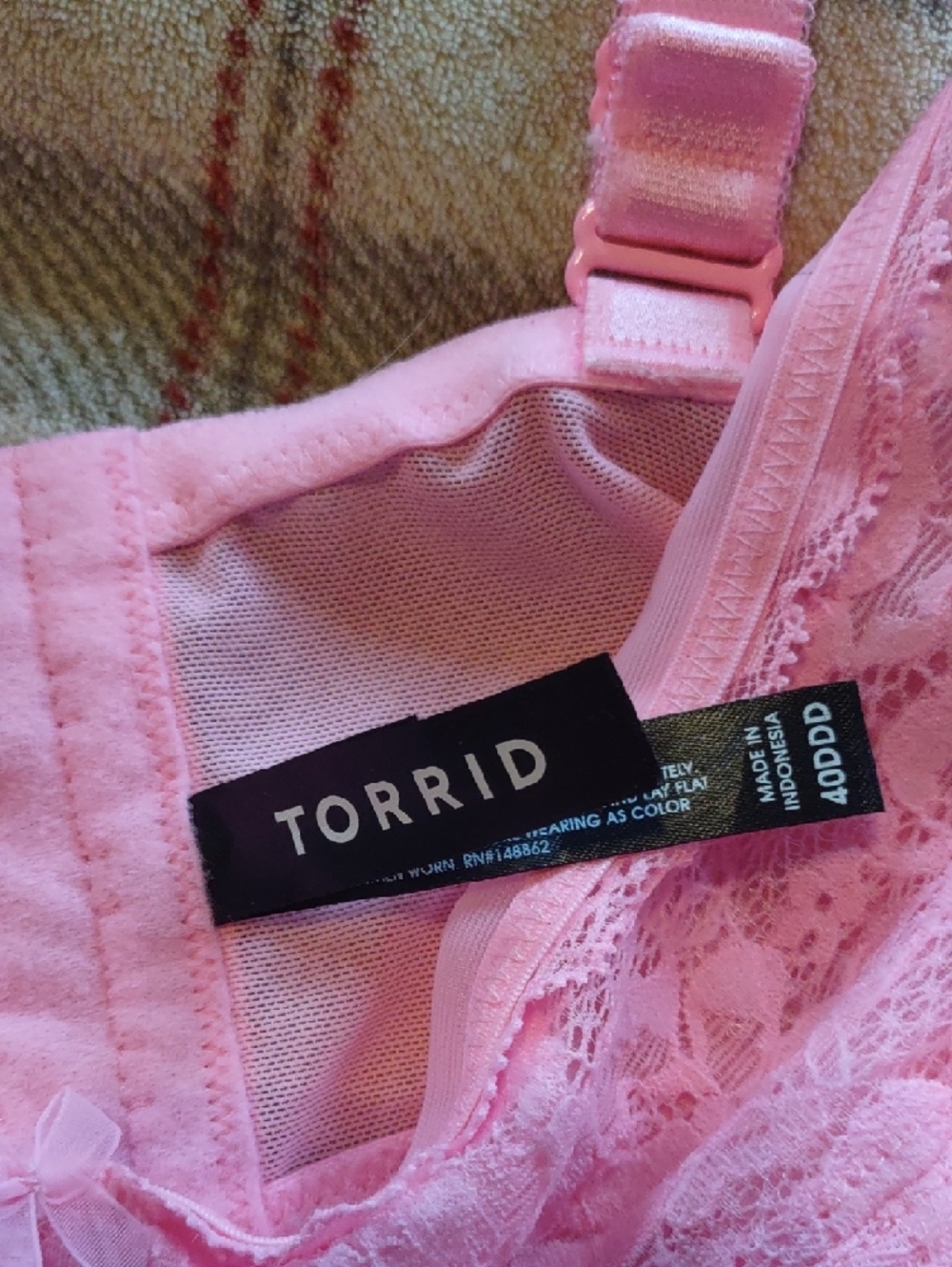 40DDD Torrid Pink Lace Underwire Bra - Picture 3 of 3